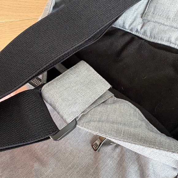 Women’s Avalanche Gray Ski Bibs NWOT - Picture 5 of 8